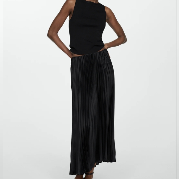 Mango Pleated Skirt BNWT - Picture 1 of 6